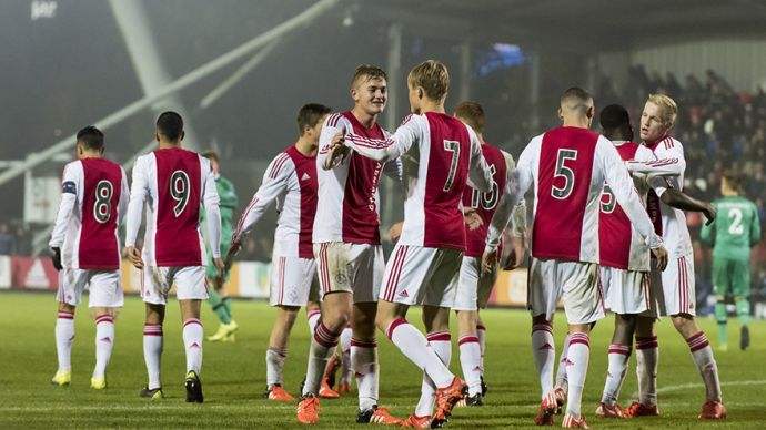 在对阵活塞 在对阵活塞