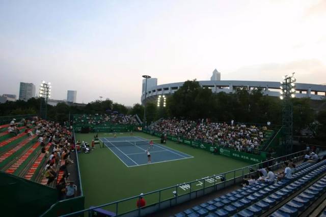 在社交媒体 在社交媒体