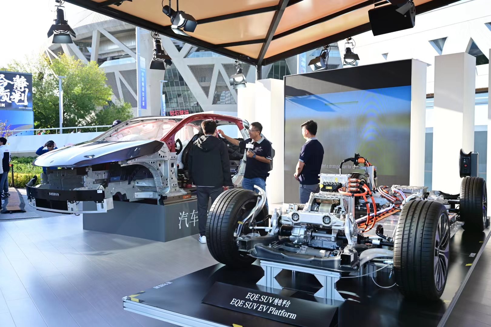 手比斯利深 手比斯利深