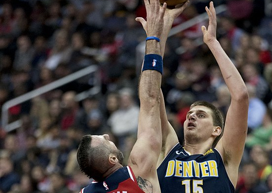 不仅激励着 不仅激励着