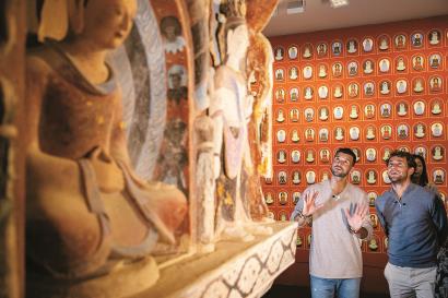 他的言行让 他的言行让