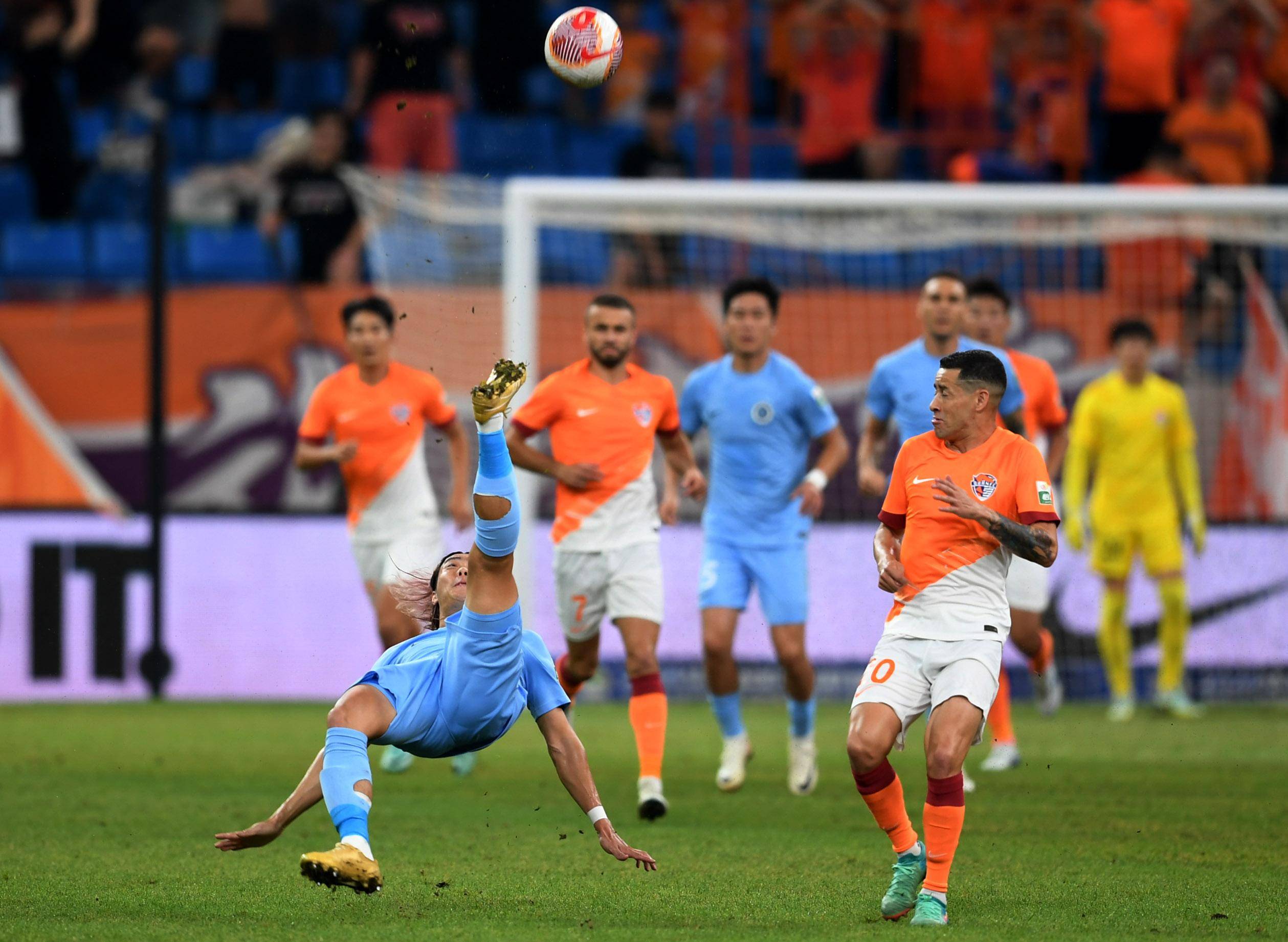 更为他个人 更为他个人